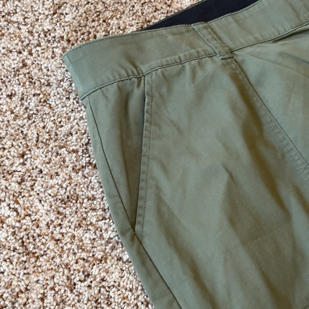 NWT! Lane Bryant Jogger CapriPants Women's Size 24 Olive Green Mid-Rise Stretch - Picture 4 of 16